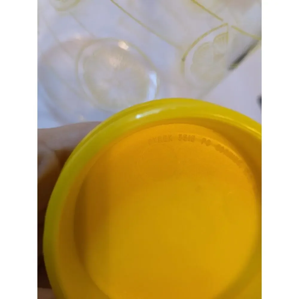 Vintage Pyrex 7520 Glass Juice Tea Lemonade Carafe Pitcher Lemon Slices 2 Qt USA